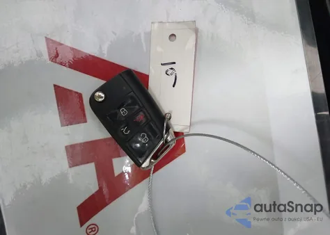 2020 Volkswagen Tiguan 2.0T Se/2.0T Se R-Line Black/2.0T Sel from USA, damaged, VIN 3VV3B7AX2LM044743